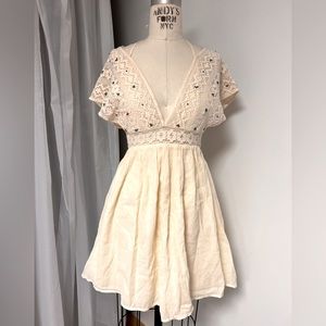 NWOT Zara embroidered babydoll tunic tie-back size XS